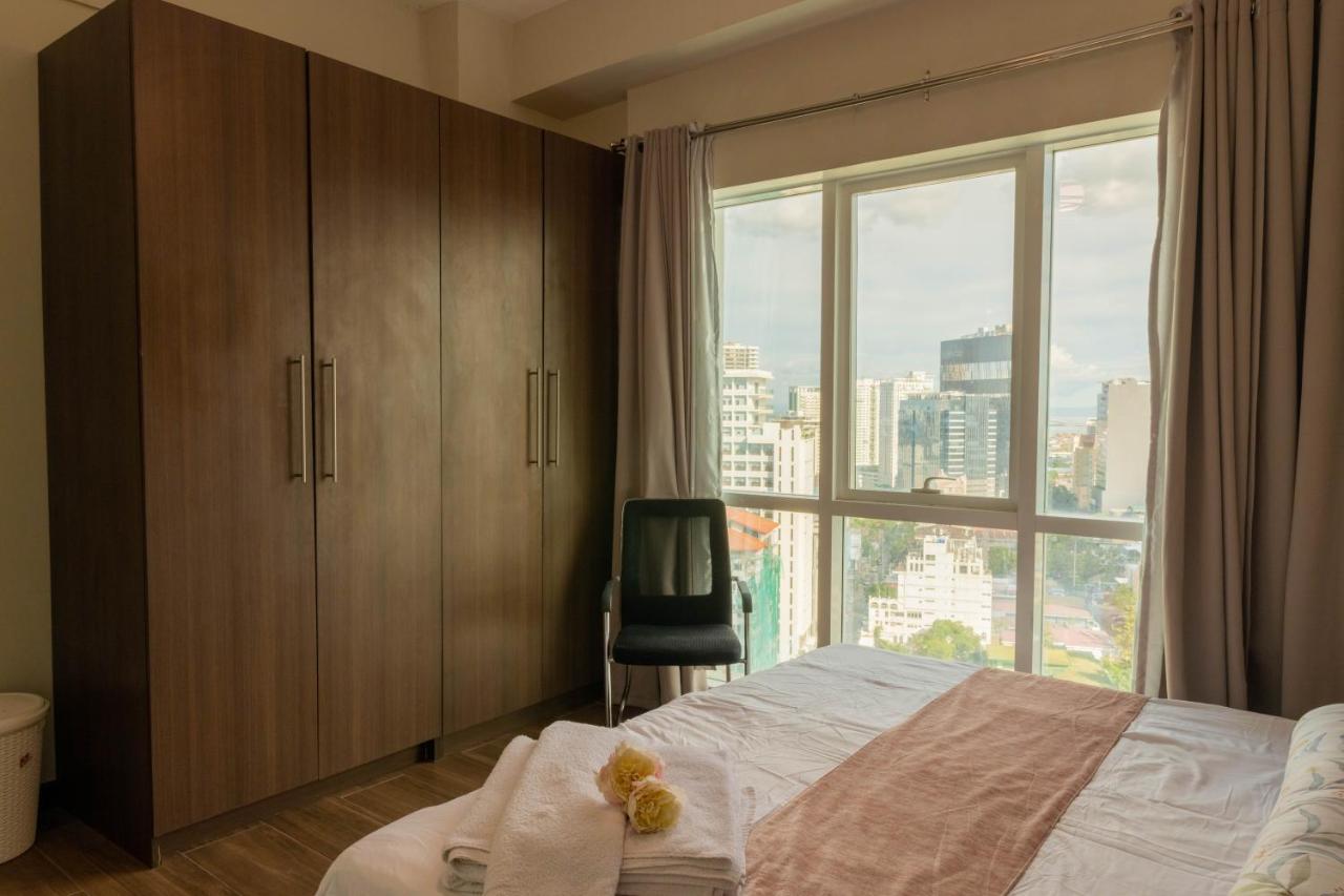 Ayala Mall 10Mins Walk Cebu City Apartment & Pool Exterior photo